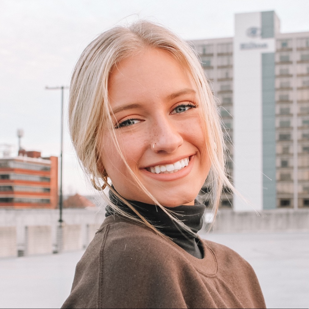 Meet your Posher, Emma